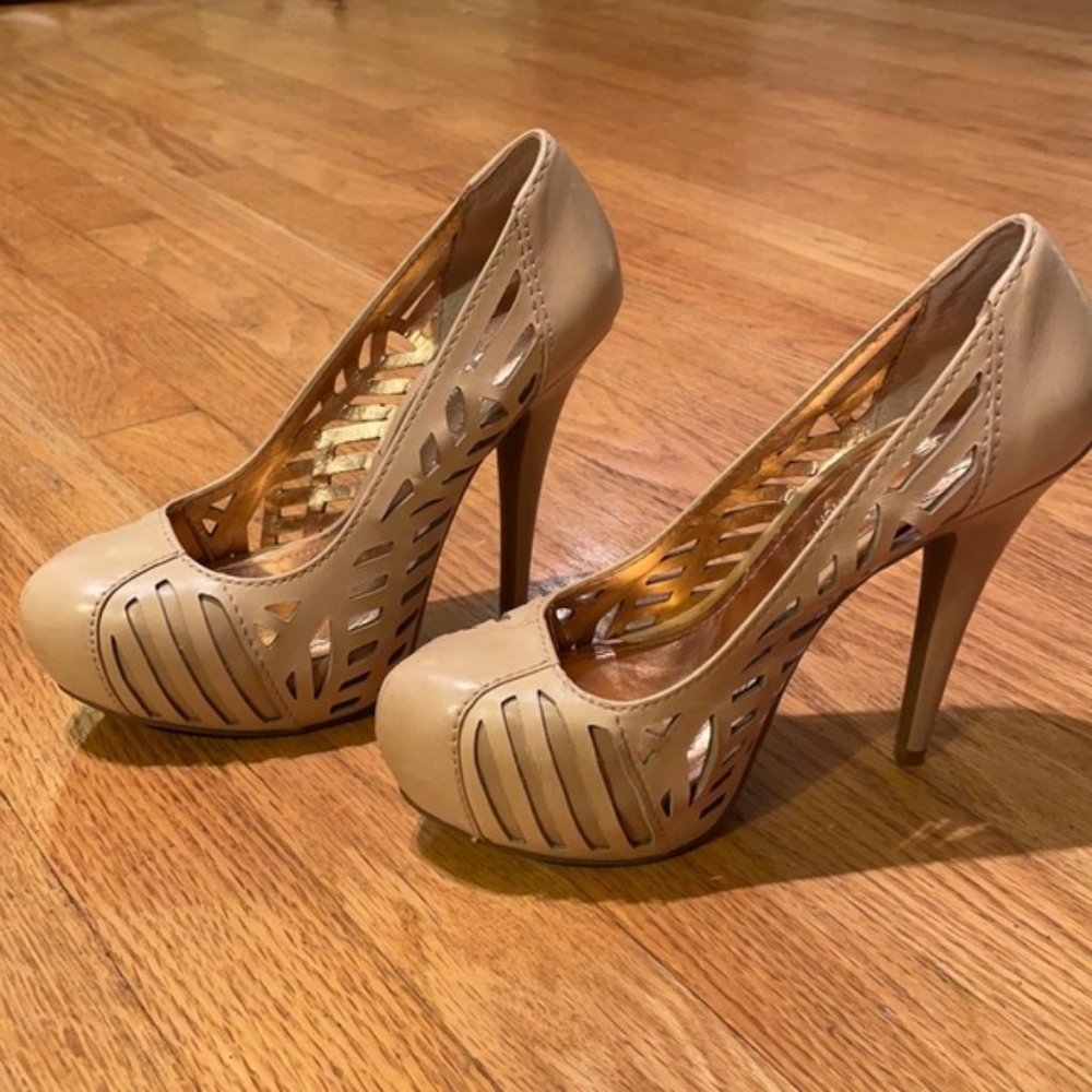 BCBGeneration Elba Cut Out Platform Pumps